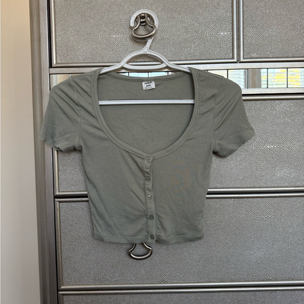 Aritzia Sunday Best Holly Cropped Button Down Top